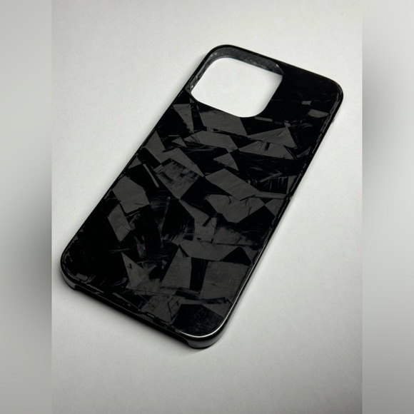 iPhone 15 pro max carbon fiber case - Picture 2 of 3